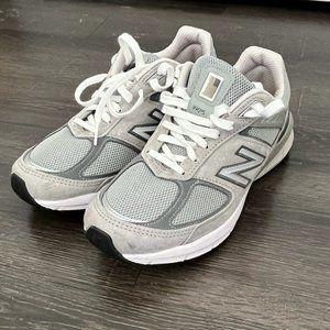 New Balance 990v5 in Grey 8D Wide